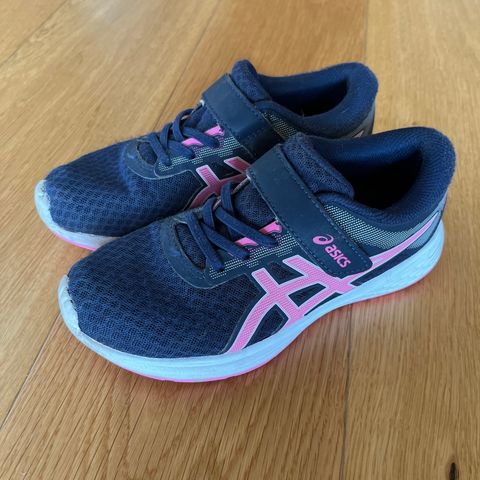 Asics Joggesko 33