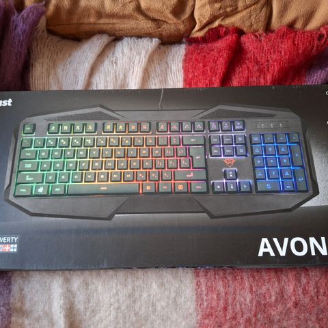 Trust GXT 830-RW Avonn Gaming tastatur