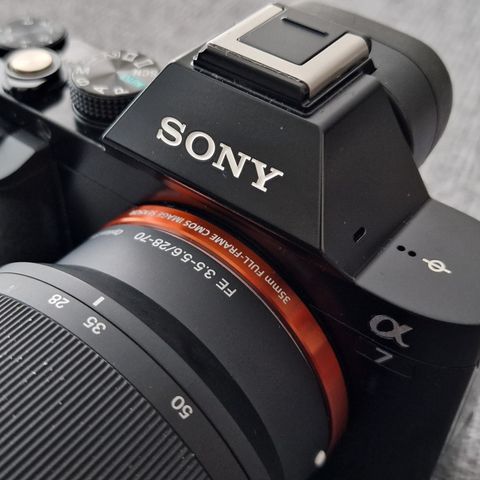 Sony A7 med 28mm-70mm