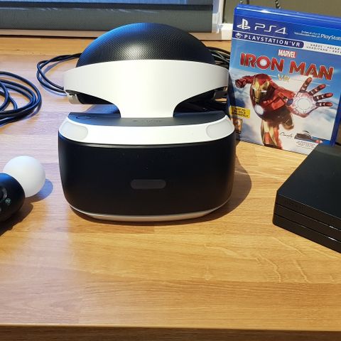 Playstation VR og Move kontrollere