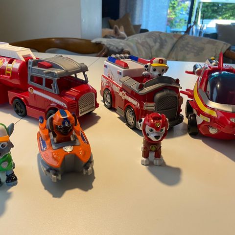 Diverse leker, Paw Patrol, biler, m.m.