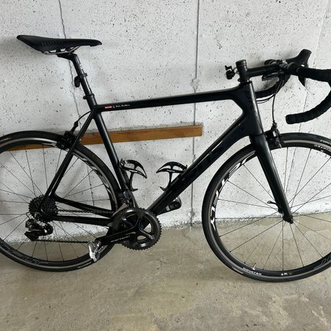 Bros Ultimate 57 cm karbon med Durace DI2