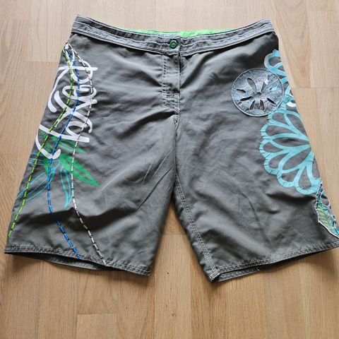 Kul Roxy shorts grønn, mønstret str L 40-42 Spice in nice bs