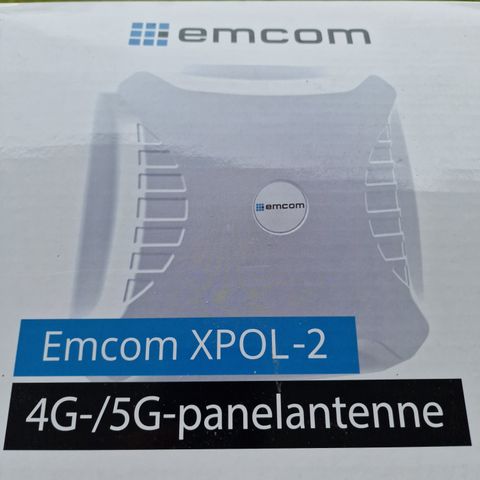 Em om XPOL-2 4G/5G panelantenne