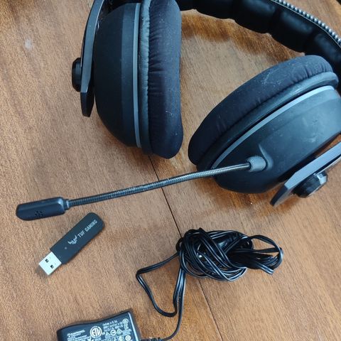 Gaming headset - Asus TUF H7 WL