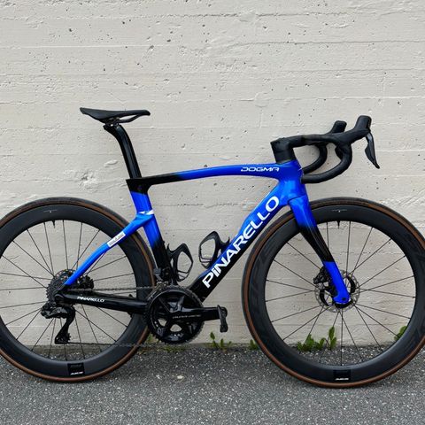 Pinarello dogma f 2024