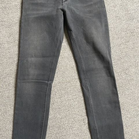 NY grå jeans fra REPLAY i str 29
