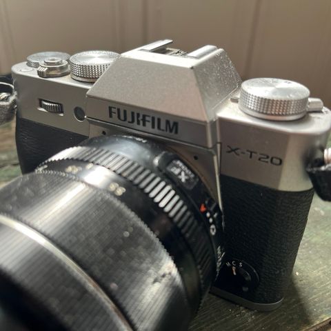 Fujifilm X-T20 m 35mm og 18-55mm kamera