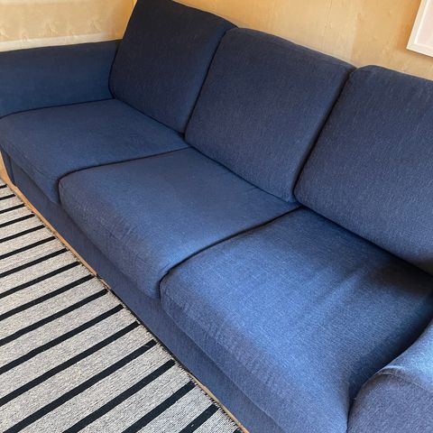 Sofa (RESERVERT)