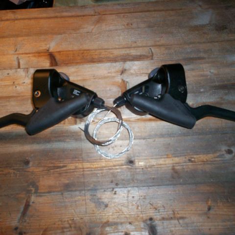 NOS Shimano LX st-m060 push-push trigger/bremshendel til salgs!