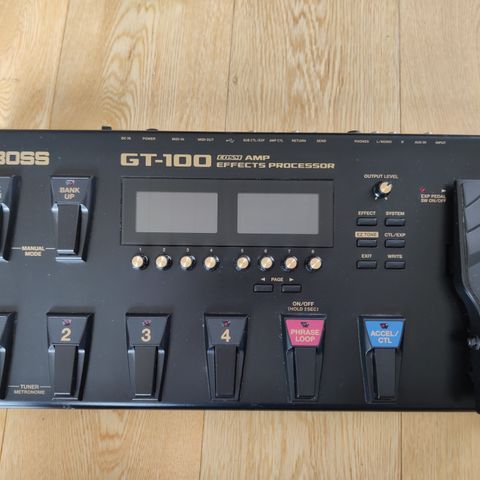 Boss GT-100 elgitar multieffektbrett