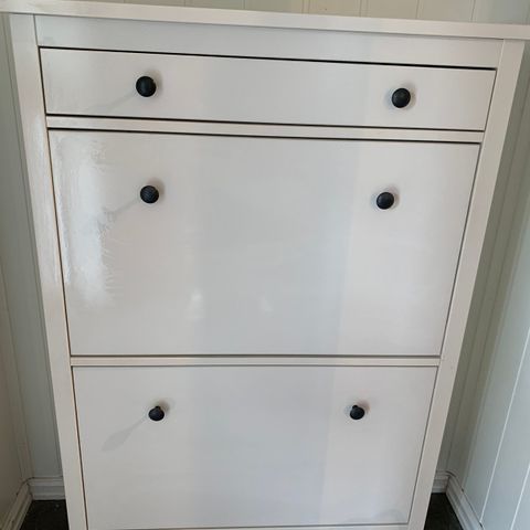 Hemnes skoskap