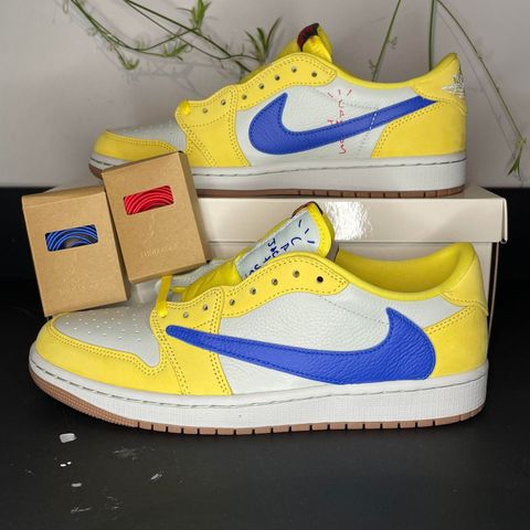 Jordan 1 Low Travis Scott Canary (42.5)