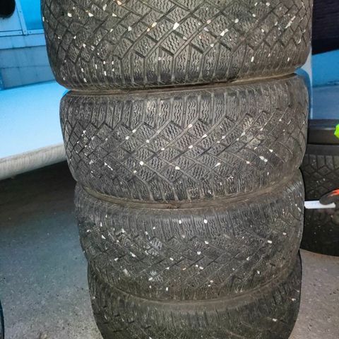 4 Vinter dekk 225/50R17 CONTI 7