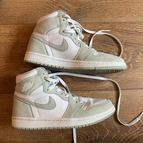 Nike Air Jordan 1 High str 38,5