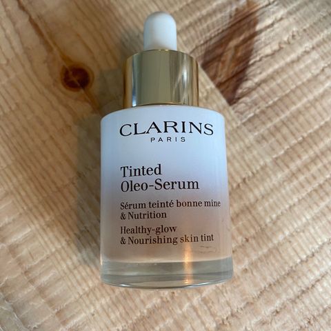 Clarins tinted oleo serum