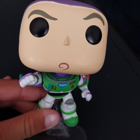 Funko Pop Buzz Lightyear - 523