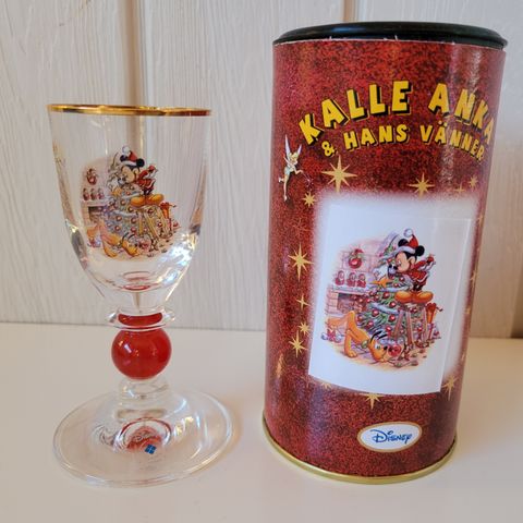 12 NYE akevittglass fra Firkløveren Disney Jul kr. 250,- pr stk