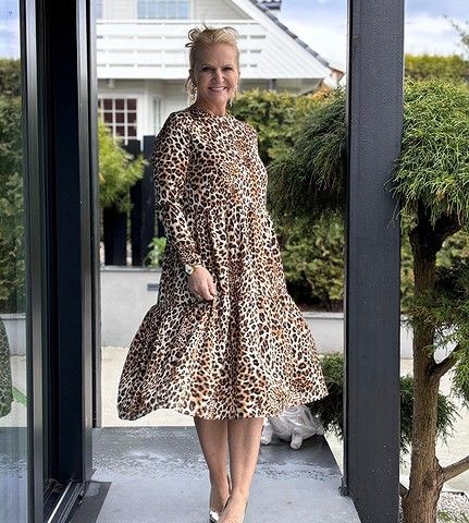 Lekker, lett Leopardmønstret kjole fra Noella