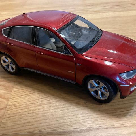 BMW X6 1:18