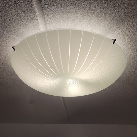 Calypso taklampe fra IKEA