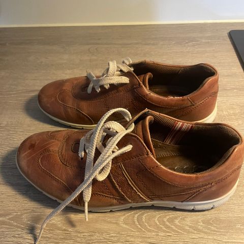 Ecco sko lys brune sneakers i skinn str 37