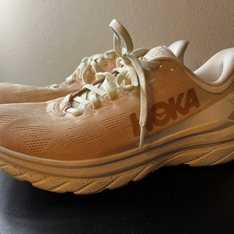 Hoka One One Mach sko kun brukt en gang!