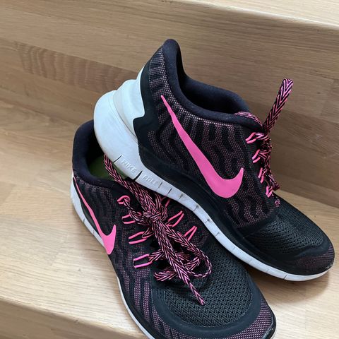 Nike running shoes str 37.5 (UK 4, U.S 6.5)