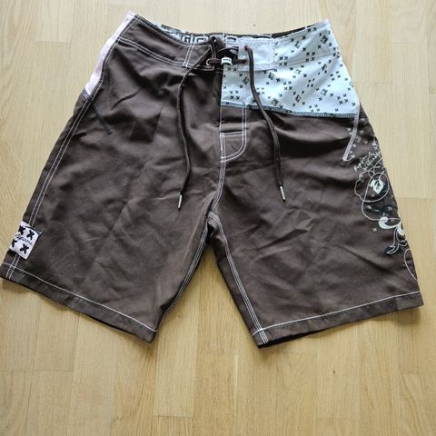 Ripzone shorts - rosa/brun/hvit str 32 = 38-40-42