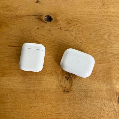 AirPods Pro Gen 2 MagSafe-ladeetui (Lightning) - A2700