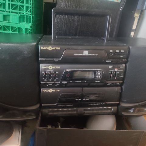 Radionette boombox m/ cd/kassett/radio