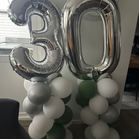 STOR 30 års bursdagsballonger