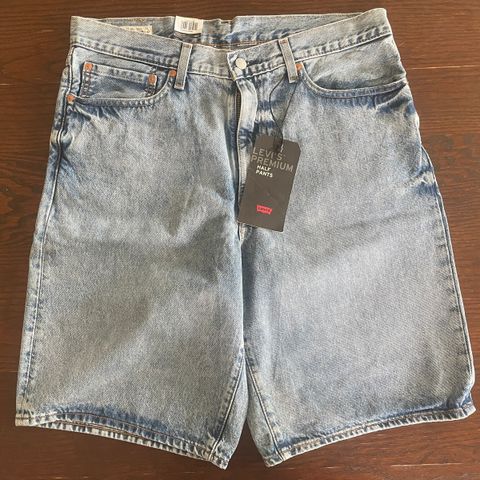 LEVI´S - Half Pants Shorts - str. 34