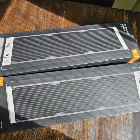 EK-Quantum Surface S420 radiator