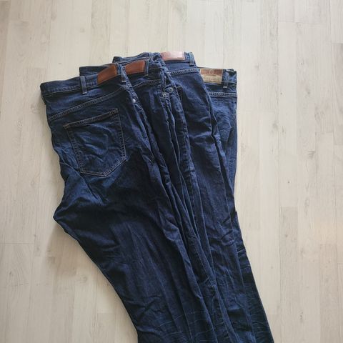 Jeans 44/34 (4 stk)