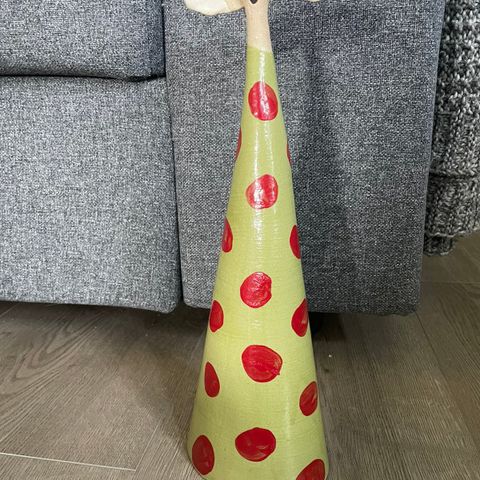 Syngedame fra MEKKO keramikkverksted