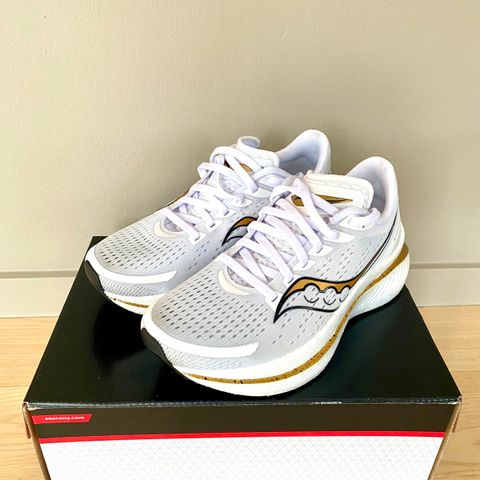 Saucony endorphin speed 3