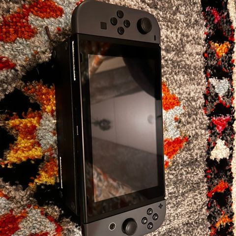 Nesten ikke brukt Nintendo Switch 2019 32GB