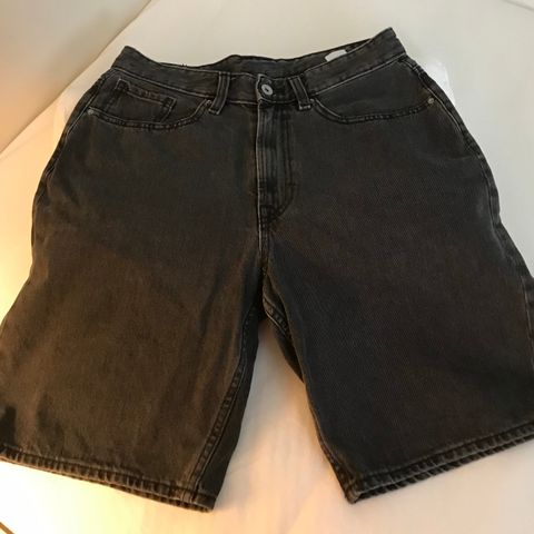 Vailent svart denim shorts / dongerishorts fra Carlings, str. S