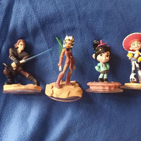 DISNEY INFINITY SPILL-FIGURER