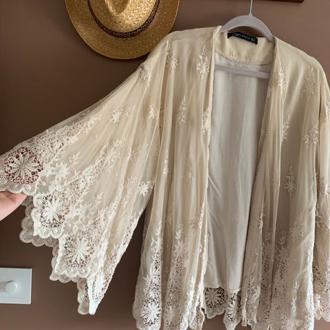 French lace kimono