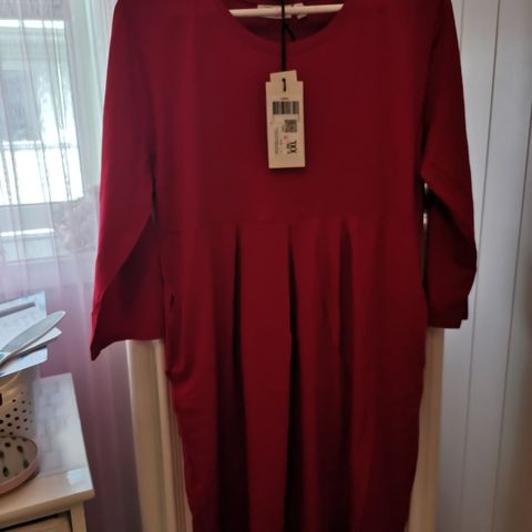 Flott rødt kjole