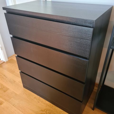 Malm kommode fra IKEA