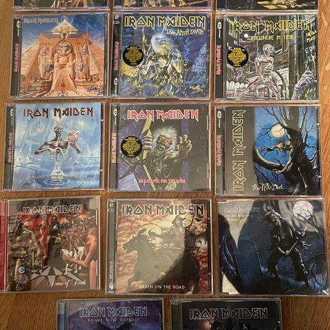 Iron Maiden cd’er selges (Metallica, Judas Priest, Dio, Wasp)