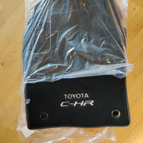 Bilmatter/gulvmatter Toyota C-HR ubrukte 4 stk i pakken
