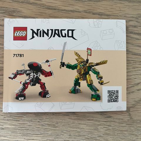 Lego ninjago 71781, Lloyds EVO-stridsrobot