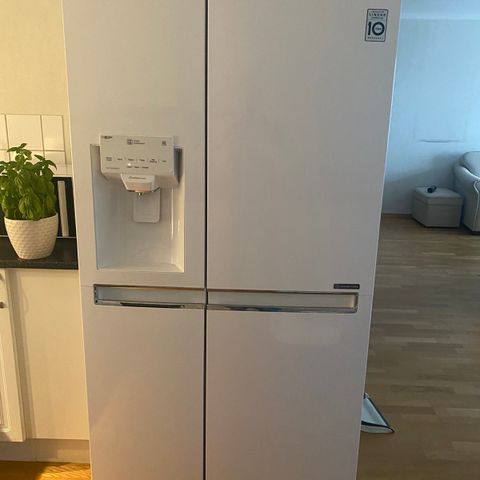 LG Side-by-Side Kjøleskap og fryser
