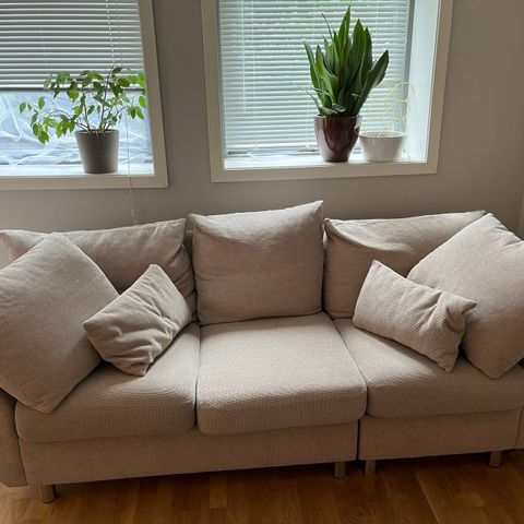 Brukt sofa selges - beige og 220 cm lang