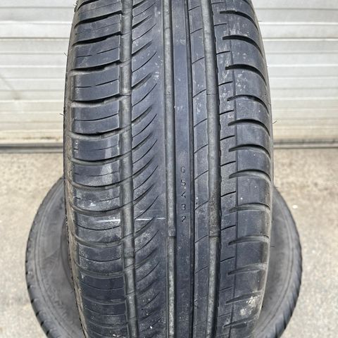 Sommerdekk 195/65R15 selges