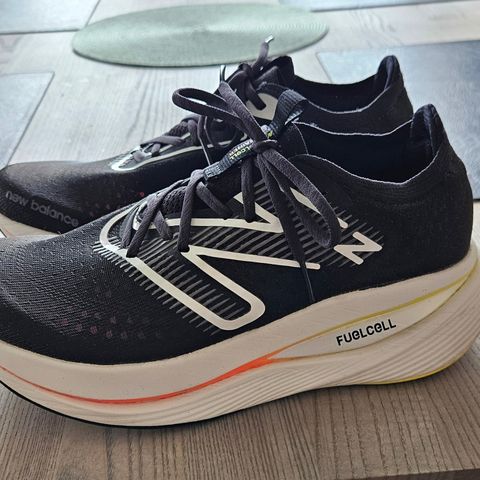 New Balance SuperComp Trainer Str 42,5